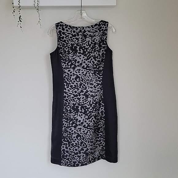 NEW - Ann Taylor Black and Gray Animal-Print Shift Dress -- Size 2 - Picture 7 of 7